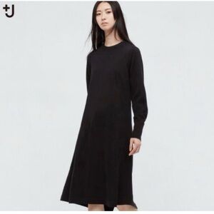 Uniqlo +J Extra Fine Merino Long Sleeve Long
Dress